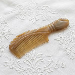 Peigne en corne de buffle à dents larges, noir et marron, pour cheveux, avec étui portable, peigne artisanal en corne pour hommes et femmes, Curio Craft - Product Image 6