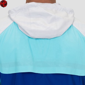 ชุดเซ็ตเสื้อแจ็คเก็ตและกางเกงขาสั้นไนลอนแบบซิป Unisex ขายส่ง ชุดลำลองสำหรับผู้ชายใส่เล่นกีฬาวิ่งในฤดูร้อน ชุดเซ็ตเสื้อแจ็คเก็ตและกางเกงขาสั้นสีตัดต่อ - Product Image 4