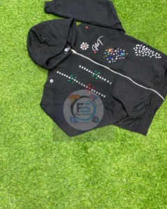 Sweat à capuche unisexe d'hiver personnalisé avec fermeture éclair et strass |   Cristaux de luxe scintillants |   Polaire épaisse tendance Y2K - Product Image 5