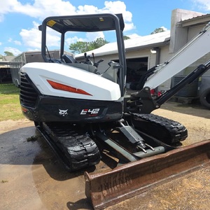 รถขุดขนาดเล็ก Bobcat E42 ที่เชื่อถือได้ พร้อมรับมือกับงานหนัก ควบคุมง่าย ระบบไฮดรอลิกแข็งแกร่ง และประสิทธิภาพการทำงานที่ยอดเยี่ยม - Product Image 4