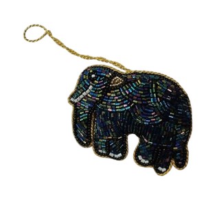 Adorno Colgante con Motivo de Elefante, Bordado a Mano con Cuentas e Hilos – Artesanía Decorativa para Decoración del Hogar, Regalos y Mercado de Exportación - Product Image 1