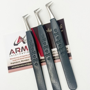 Pinzas para Extensión de Pestañas de 90 Grados, Pinzas de Acero Inoxidable Sostenible con Punta Puntiaguda y Etiqueta Privada - Product Image 5