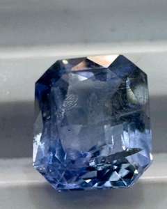 Zafiro Azul de la India Natural de 1.90 Quilates, Corte Esmeralda, Sin Calentar, Certificado por IGI, Gema Suelta para Anillos de Compromiso Personalizados - Product Image 3