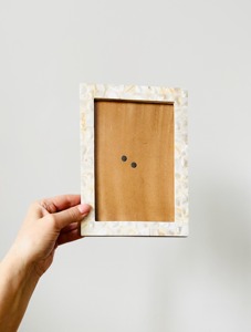 Cadre photo rectangulaire éco-responsable fait main avec incrustation de nacre, option personnalisée, décoration de table, orientation - Product Image 2