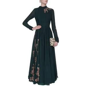 Vestido de Noche de Diseñador para Fiestas con Trabajo de Zari y Lentejuelas - para Ocasiones Especiales - Product Image 2