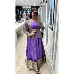 FANTAISIE KANJIVARAM SILK ZARI TISSING AVEC MAIN BADHEJ ROBE DE TRAVAIL AVEC KOTI LAVANDE - Product Image 1