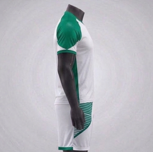 Conjunto de Camiseta de Fútbol para Hombre, Cuello en V, Blanco y Verde, Manga Corta, Estampado a Rayas, Poliéster, Cintura Elástica, Ajuste Atlético, para Todas las Temporadas - Product Image 2