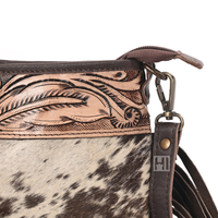 Petit sac à bandoulière en cuir de vachette occidental avec patchs gravés à la main