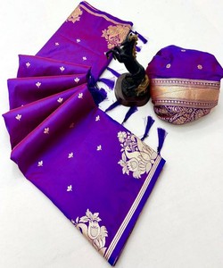 <b>Purple</b> Silk <b>Saree</b> With Gold Floral Border Traditional Indian Wedding Wear for Women - Product Image 1