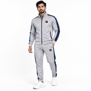 Conjunto Deportivo Premium para Hombre, Dos Piezas, Chaqueta y Pantalones, Diseño Cómodo y Transpirable, Ideal para Correr - Product Image 1