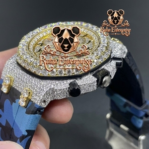 Montre de sport tendance pour homme avec bracelet en caoutchouc intégré, cadran texturé et boîtier métallique sculpté - Product Image 2