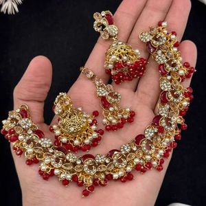 Ensemble de colliers islamiques pour femmes en laiton plaqué or 24 carats, faits à la main, pour les mariages et les fêtes, avec des pierres en zircon - Élégant et scintillant - Product Image 6