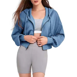 Sweat-shirt court personnalisé avec logo, vente en gros, bleu uni, pull doux en molleton de coton à col rond pour femme, sweats à capuche courts pour femme - Product Image 3