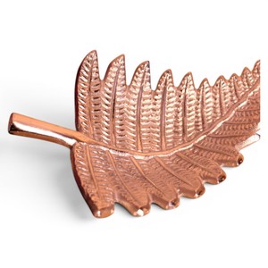 Bandeja de Aluminio Hecha a Mano con Diseño de Hoja |   Bandeja Decorativa de Metal para Servir Aperitivos, Frutos Secos, Joyas y Decoración de Mesa - Product Image 2