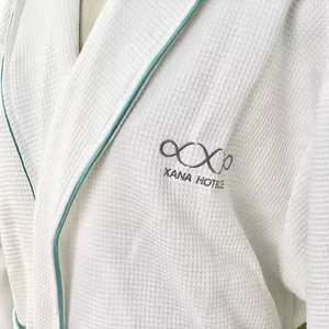 Nesta Sports - Pijamas de Baño Personalizados para Parejas, 100% Poliéster Franela, Ropa de Dormir para Hombre y Albornoces con Cuello Chalaca para Mujer - Product Image 2