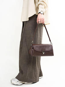 Sac à main en cuir artisanal de qualité supérieure, souple, durable et avec bretelles renforcées, en promotion. - Product Image 3