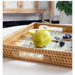 Bandeja de Servir de Lujo de Ratán y Nácar, Hecha a Mano con Material Natural Tejido para Decoración del Hogar y Servicio - Product Image 3