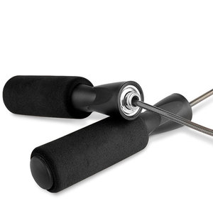 Cordes à sauter personnalisées pour le fitness avec poignées en mousse plastique, cordes à sauter en PVC en vente en ligne - Product Image 2