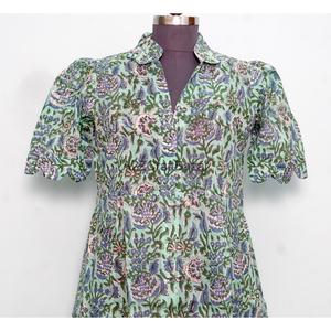 Robe midi élégante et moderne pour le bureau ou les soirées, coupe trapèze, col en V, manches courtes, imprimé floral, en coton tricoté, faite à la main, respirante, décontractée - Product Image 2
