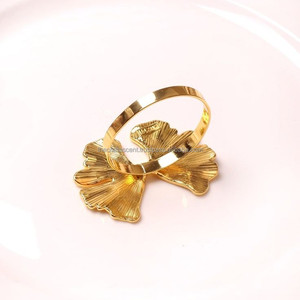 Porte-serviettes tendance en aluminium poli, design minimaliste américain, fait main, pour mariage, écologique, vente en gros, prix bas - Product Image 1