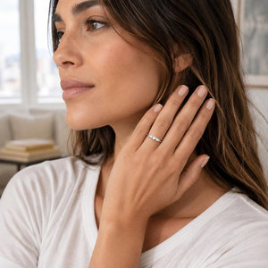 Bague de fiançailles solitaire simple en or blanc 14 carats, 1,00 carat, taille brillant ronde, clarté VS1, couleur F, bijoux élégants pour femmes - Product Image 4