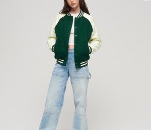 Veste universitaire personnalisée pour femme, manches brodées en patchwork, rembourrage en polyester, coupe-vent, imperméable, réversible, respirante - Product Image 1