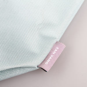 กระเป๋าผ้าแคนวาสสีขาวและสีเขียว น้ำหนักเบา เป็นมิตรกับสิ่งแวดล้อม สำหรับแฟชั่นลำลอง - Product Image 2