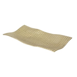 Bols rectangulaires élégants en métal doré avec texture grille moderne pour la décoration de fêtes et de la maison - Écologiques et compatibles lave-vaisselle - Product Image 4