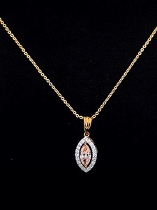Collar con Colgante de Diamante Cultivado en Laboratorio con Corte Marquesa en Oro Rosa de 9K y Cadena de Eslabones - Joyería de Moda para Bodas y Compromisos - Product Image 4