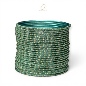 Collection de Bracelets de Luxe Verts en Acier Inoxydable pour Femme, Plaqué Or avec Cristaux, Élégants pour Mariage et Cérémonies, Vente en Gros - Product Image 4