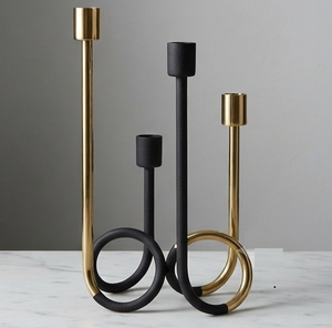 เชิงเทียนเหล็กโค้งทันสมัย สีดำทอง ตกแต่งบ้าน - Product Image 1