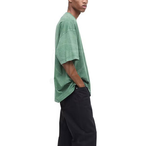 Camiseta cómoda de gran tamaño para hombre, diseñada para un estilo casual y de larga duración, camiseta de gran tamaño de calidad. - Product Image 2
