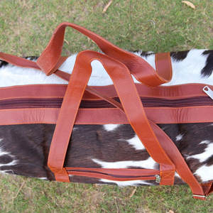 Bolsa de Viaje de Fin de Semana de Cuero Genuino con Pelo, Cierre de Cremallera y Gran Capacidad de Almacenamiento, Directo de Fábrica LHODB-0042 - Product Image 4