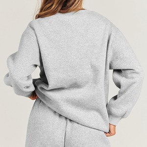 Sudaderas deportivas personalizadas al por mayor para mujer, de manga larga, cuello redondo, color liso, transpirables, de algodón, de primera calidad. - Product Image 2