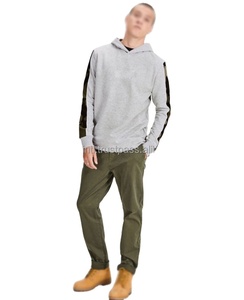 Sweat à capuche pour homme personnalisé de haute qualité, avec broderie latérale, poche, écologique, streetwear, sportswear décontracté, en polaire - Product Image 6