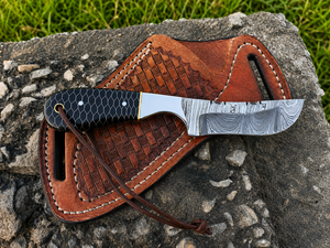 Cuchillo de Desollado Personalizado SAZ ENTERPRISES de Acero de Damasco con Mango de Resina de Panal y Funda de Cuero para Supervivencia en Campamentos al Aire Libre - Product Image 2