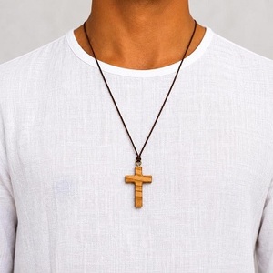 Collier et bracelet écologiques en bois de noyer noir avec pendentif croix de Jésus et croix en bois de f s i - Product Image 5
