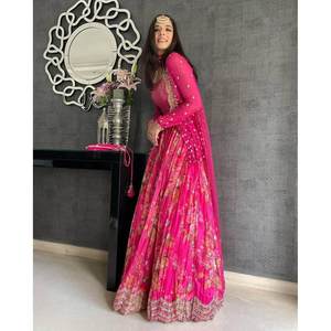 ผ้าจอร์เจียแฟชั่นพิมพ์ลายด้วยงานเย็บปักถักร้อย lehenga choli Koti กับ dupatta สีชมพู - Product Image 4