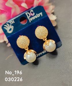 Pendientes de Botón Geométricos de Moda para Mujer, Chapados en Oro de Primera Calidad, Acero Inoxidable, Diseño Hipoalergénico, Joyería Fina para Fiestas - Product Image 5