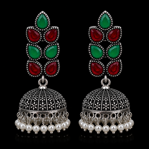 Pendientes Jhumka de Latón Oxidado Plateado con Ónix y Perlas Antiguas Estilo Bohemia, Étnicos Tradicionales Indios para Mujer, MOQ Disponible - Product Image 5