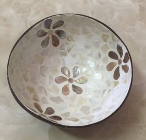 Tazón de Cáscara de Coco Vietnamita Hecho a Mano, Material Natural, Plato para Servir, Reutilizable, Decoración para Cocina y Comedor - Product Image 4