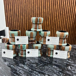 Quemador Bakhoor de epoxi y madera hecho a mano Soporte de incienso elegante y duradero para una experiencia de fragancia árabe de larga duración - Product Image 4