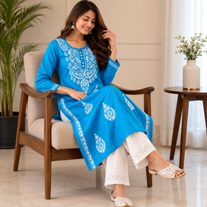 Kurti Recto Azul Turquesa con Bordado a Mano Lucknowi Chikankari, Túnica Étnica Elegante de Algodón para Mujer - Product Image 3