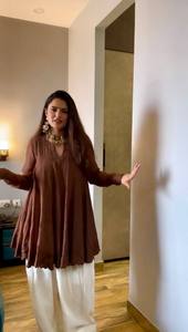 Kurta Túnica Marrón de Manga Larga, Corte Holgado, Largo Midi, Algodón, Ropa Casual Tradicional para Mujer, Estilo India Pakistán - Product Image 3