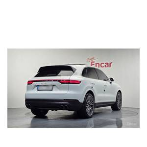 Porsche Cayenne 3.0 2024 con Caja de Cambios Automática, Asientos de Cuero, Cámara Trasera, Volante a la Izquierda, Solo con 38,324 km de Kilometraje - Product Image 2