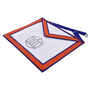 Delantal de la Orden de San Lázaro con bordes azules y naranjas y rejilla plateada, de alta calidad y a precios económicos. - Product Image 2