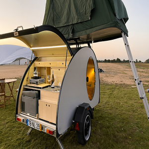 Elegante Mini Autocaravana en Color Rosa con Baño de Acero Inoxidable y Ducha, Espacio Cómodo para Dormir - Product Image 5