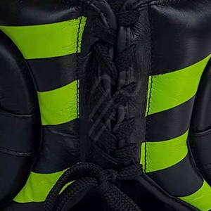 Protège-tête en cuir pour MMA et boxe avec design respirant, options personnalisables - Équipement d'entraînement de haute qualité - Product Image 6