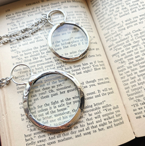 Vintage Metal Magnifying <b>Glass</b> With Silver Finish Chain Classic <b>Reading</b> Loupe Pendant For Book Lovers Collectors And Readers - Product Image 1