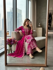 เปิดตัวดีไซน์ใหม่มาแรง ชุดผ้าไหมวิชิตร่า*(เสื้อ+กางเกง+ผ้าคลุมไหล่) พร้อมสวมใส่ ดีไซน์สวยทันสมัย - Product Image 2